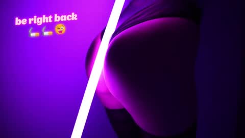 Your Annabelle Wolf  online show from February 22, 8:59 pm