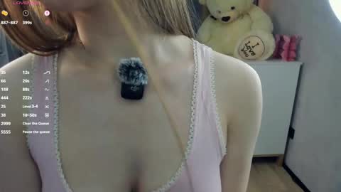 Bella online show from April 15, 6:08 pm