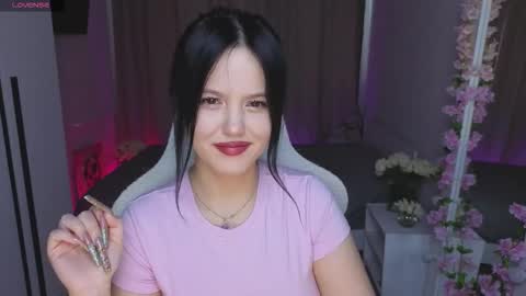 Betty online show from October 6, 1:50 pm