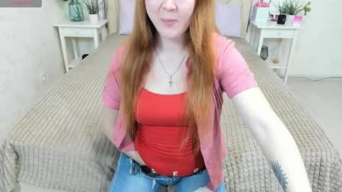 Mila Sweet online show from February 26, 4:19 am