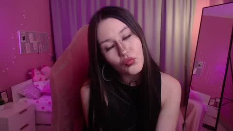 Katie online show from June 3, 8:26 am