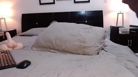 Catalina online show from February 21, 4:26 pm