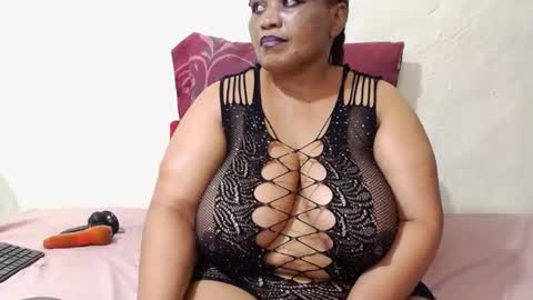 big_busty_ebony online show from July 5, 7:08 pm