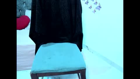 emilia online show from October 19, 2:13 am