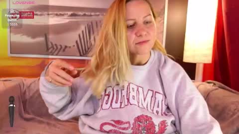 BigBoobsArri online show from October 16, 8:11 pm