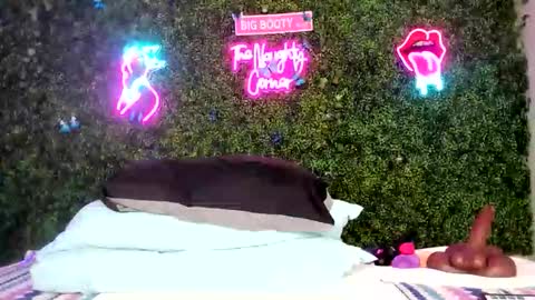 bigbuttsarena online show from February 20, 6:12 am