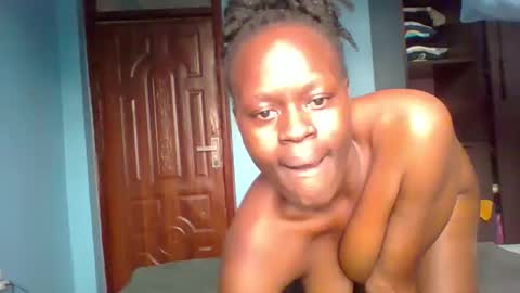 pretty online show from February 18, 1:32 pm