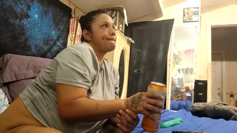 the Mini mami online show from March 3, 11:23 pm