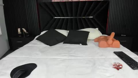 Zayra online show from October 28, 8:09 am