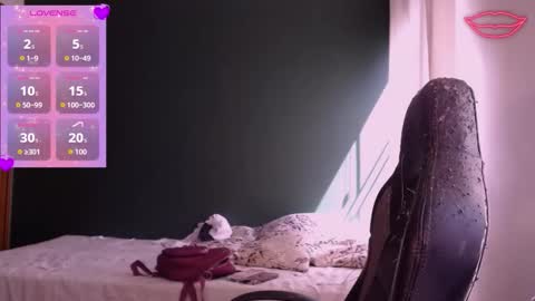 biigbooty_ online show from March 13, 7:04 pm