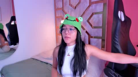 Billie online show from November 26, 2:23 am