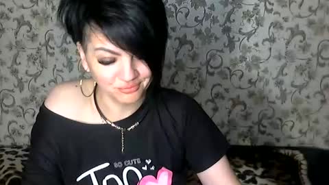 black_hot_01 online show from September 9, 10:31 pm