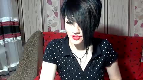 black_hot_01 online show from February 15, 7:27 am