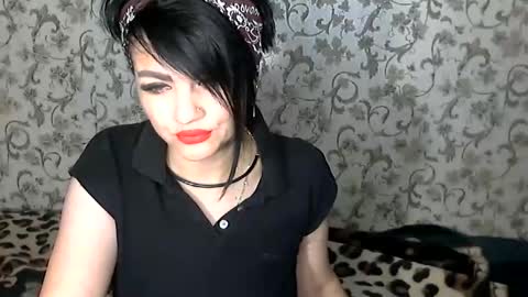 black_hot_01 online show from October 1, 4:28 am