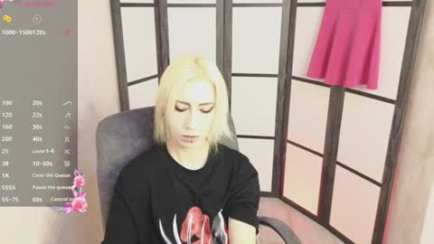 Emily online show from June 26, 8:48 am