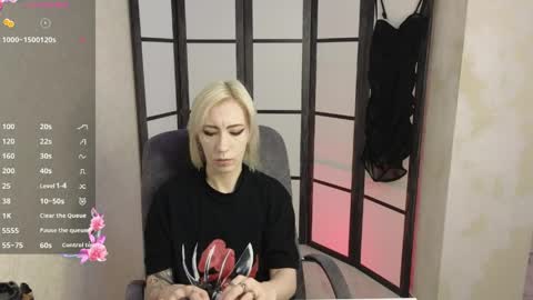 Emily online show from April 23, 12:29 pm