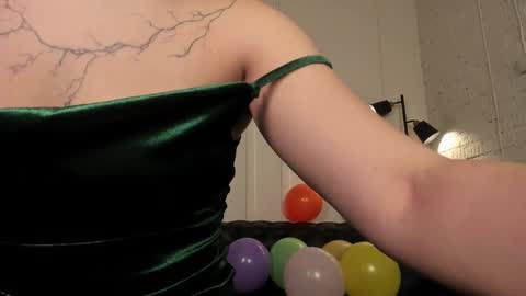 Mon Mon online show from October 15, 3:20 am