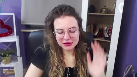 Z O E Y online show from January 20, 5:26 am