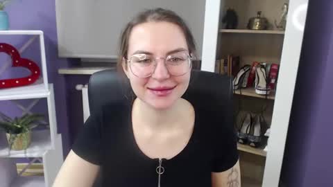 Z O E Y online show from January 14, 5:40 am