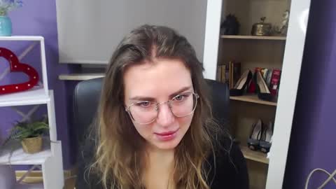 Z O E Y online show from January 16, 5:32 am