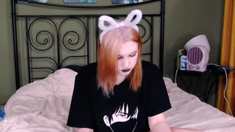 blacky_tea online show from December 7, 6:32 am