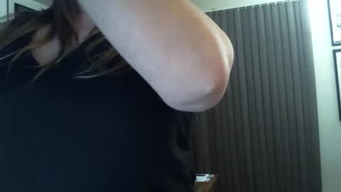 bladesizzo3111 online show from January 26, 8:03 am