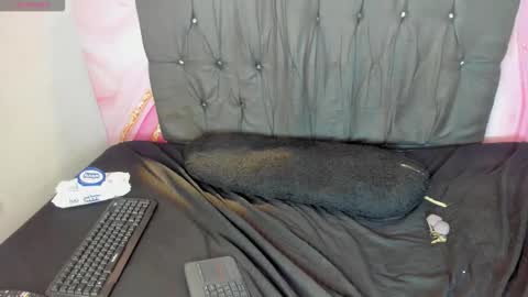 Blair online show from February 8, 3:27 pm