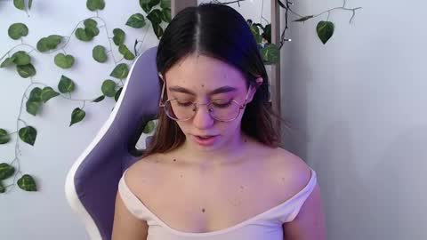   online show from February 8, 1:22 pm