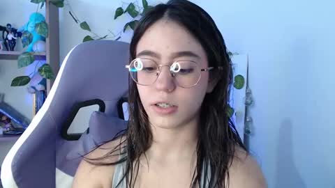   online show from January 4, 1:21 pm