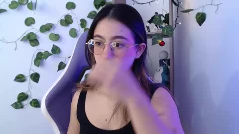   online show from February 1, 1:09 pm