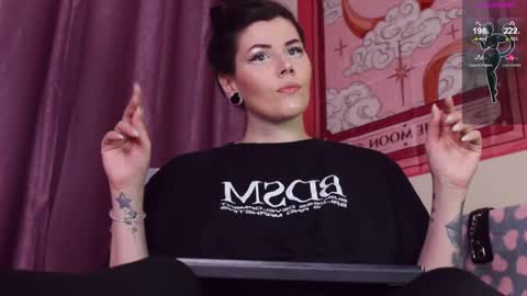 Britney online show from February 20, 4:25 pm