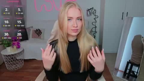Nessa online show from May 5, 8:39 am