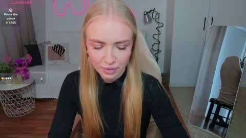 Nessa online show from May 3, 9:12 am