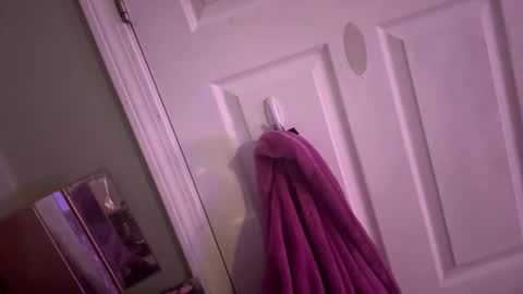 Gia  online show from December 4, 3:46 pm