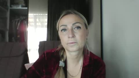 Iren online show from October 30, 9:00 am