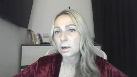 Iren online show from September 8, 7:24 pm