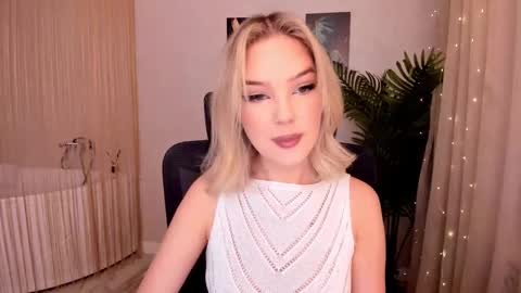 Sophia online show from February 26, 7:51 pm