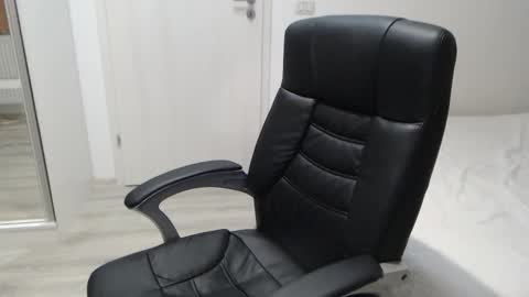 Juliet online show from December 13, 7:53 pm