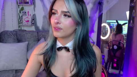 blue_kittenn online show from October 22, 4:39 am