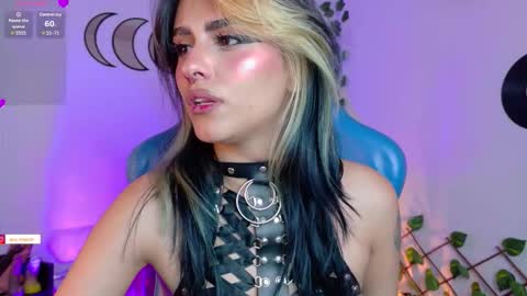 blue_kittenn online show from September 11, 6:14 am