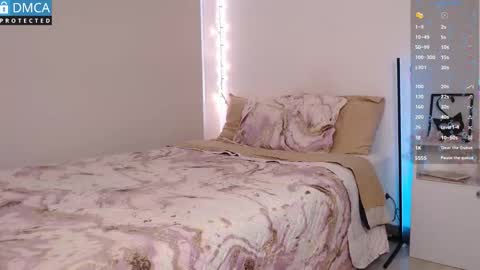 Blue online show from November 3, 1:15 pm