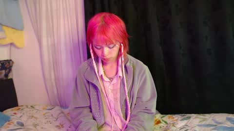 blue_skyuwu online show from June 7, 2:40 am