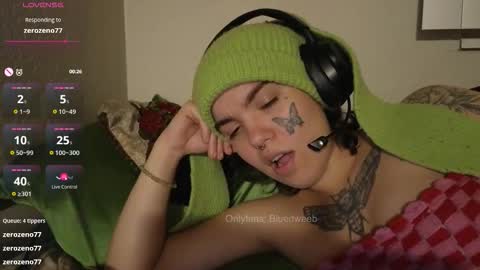 Blue online show from November 23, 6:38 am