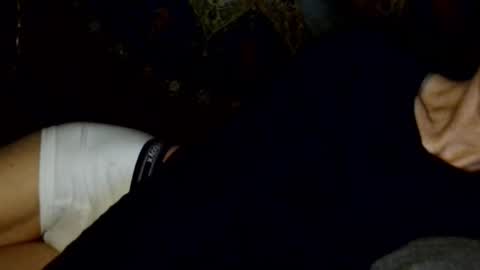 Blueeyedlie online show from December 19, 5:32 am