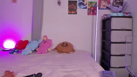 Taylenna online show from November 16, 3:30 am