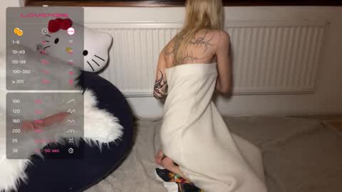 Delle online show from November 11, 4:26 pm