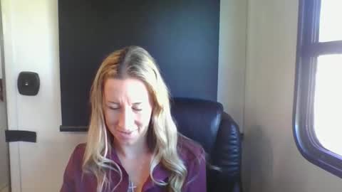 MamaMorgan online show from November 26, 6:20 pm