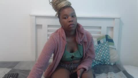boitylips online show from July 20, 10:39 am