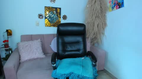  Salma Independent Model online show from October 9, 6:34 pm