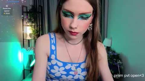 Karen online show from January 10, 2:11 pm